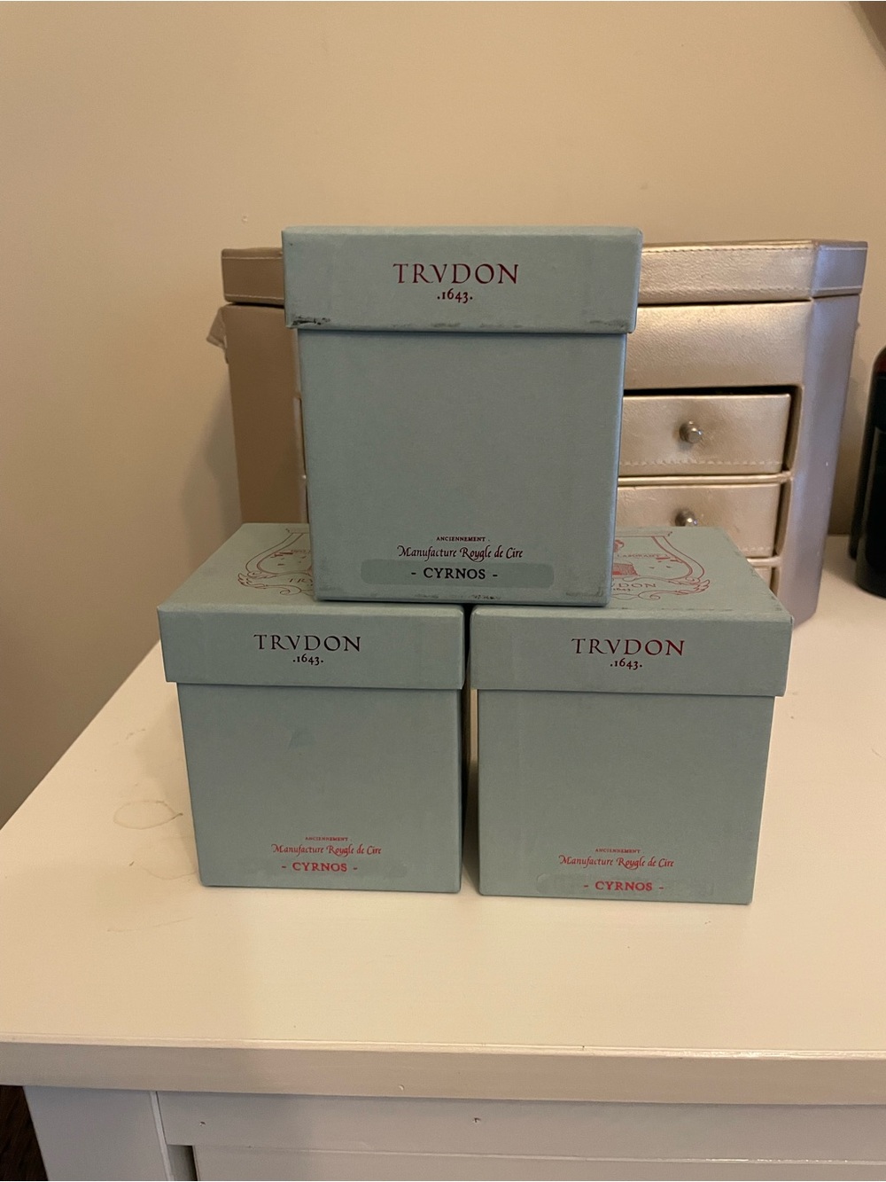 Cyrnos Luxury Candle Box - Light Blue